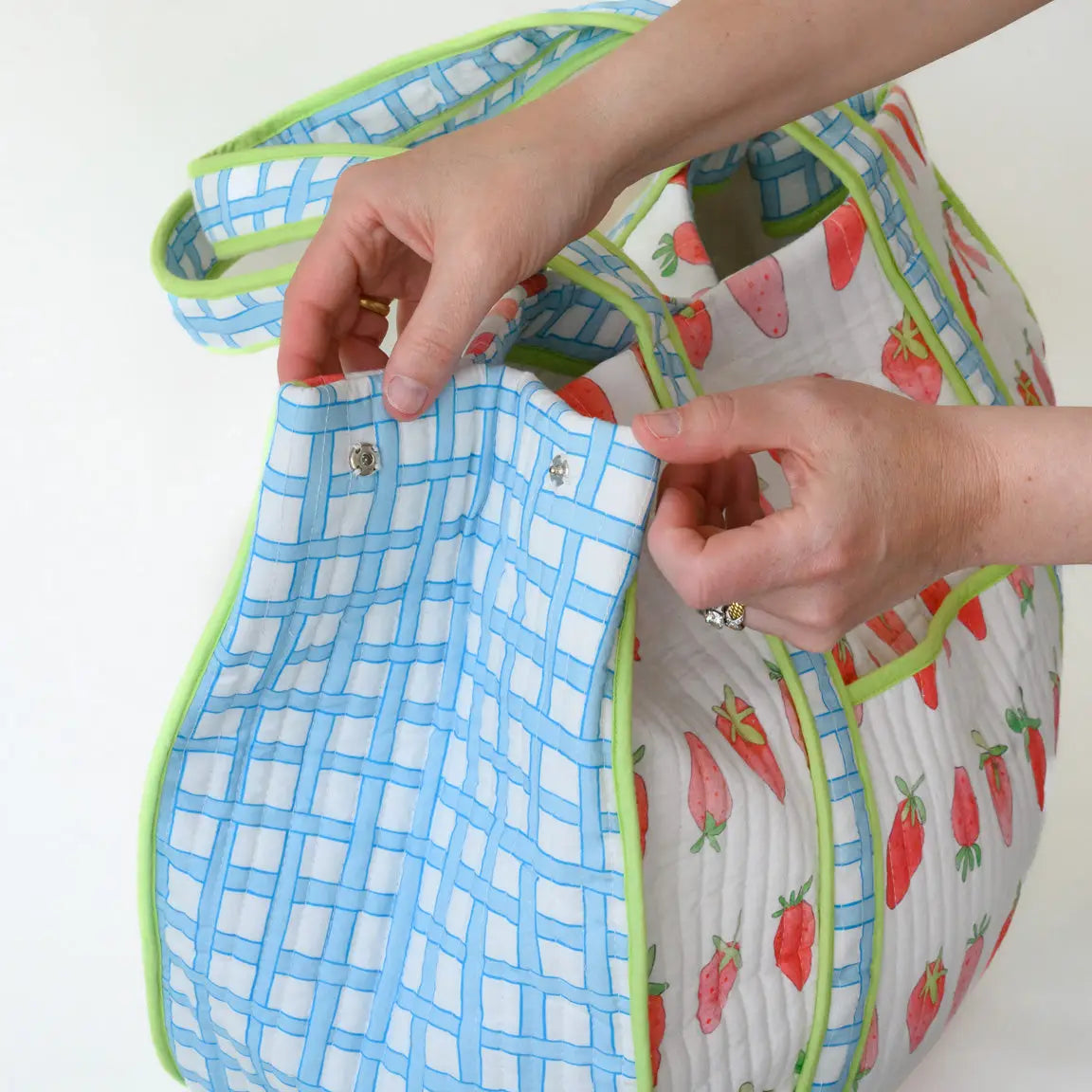 Strawberry Expandable Tote