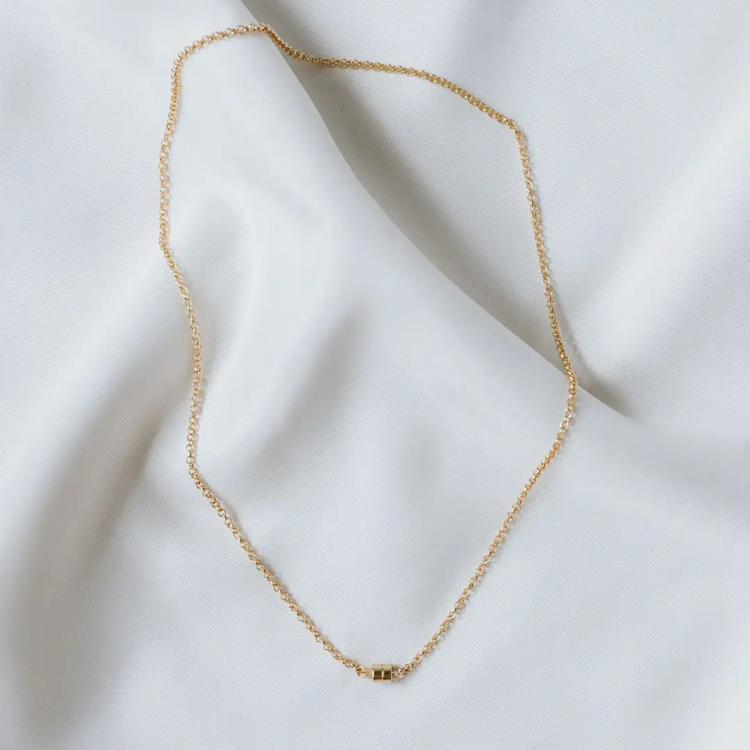 Stick Together Necklace - Gold