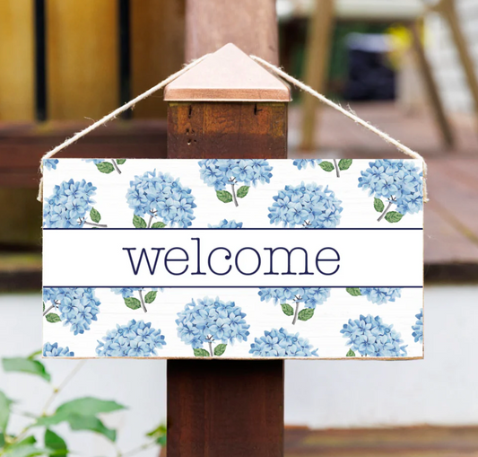 Scattered Hydrangea Welcome Sign