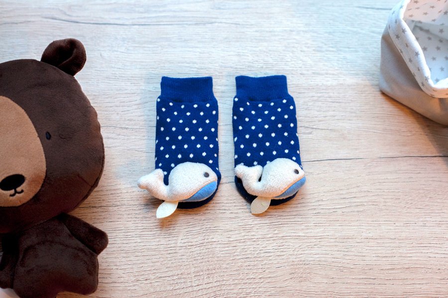 Boogie Toes Rattle Socks - Baby Whale